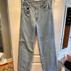 Abercrombie The '90s Relaxed Jean
High Rise Jean